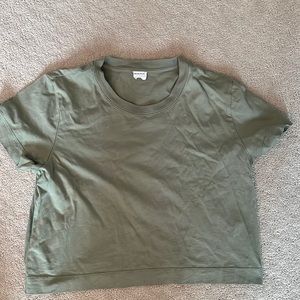 Aritzia Green Tshirt